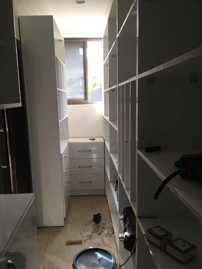 Wardrobes & Storage